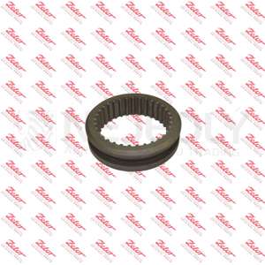 Přesouvací objímka (URI) 67112419 ZETOR